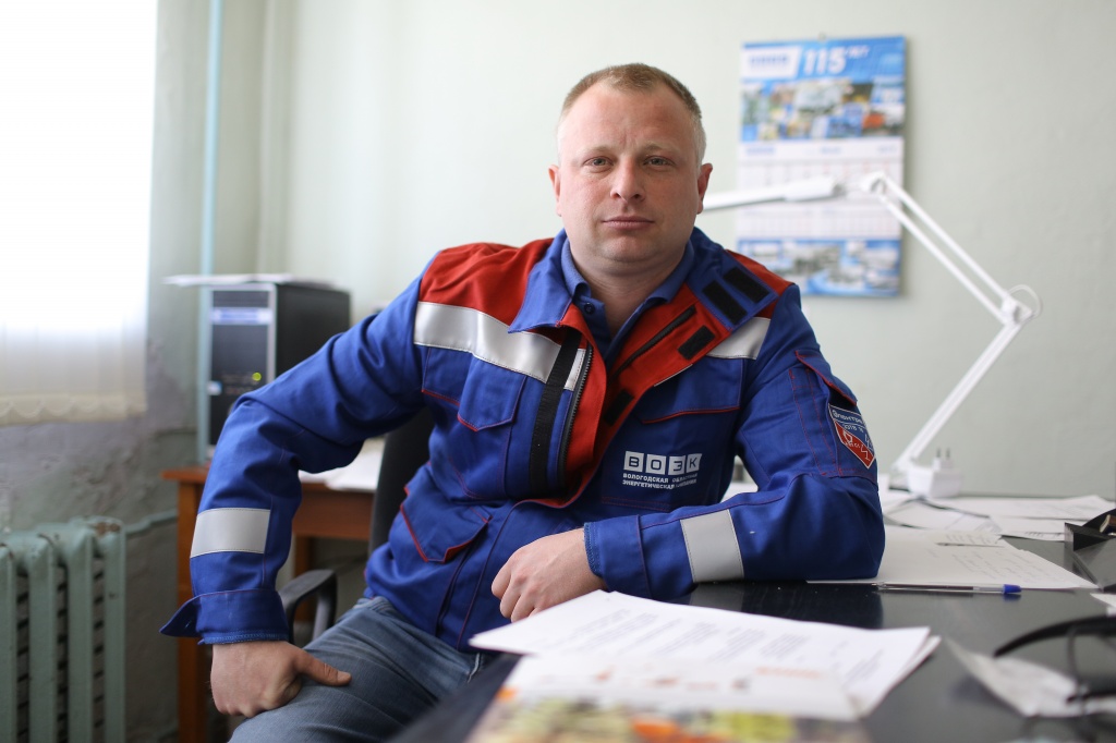 011_начальник ЭСУ Шексна Гуляев Александр Николаевич.JPG