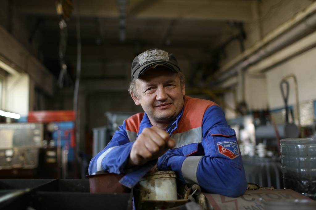 06_электромонтер Агофонов Евгений Анатольевич.JPG
